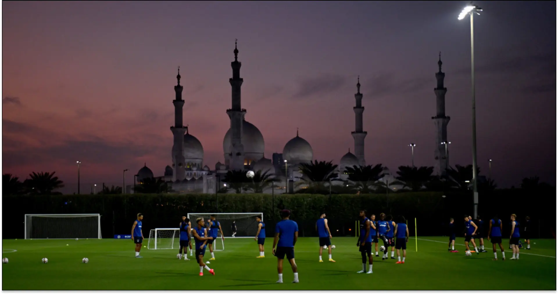 Chelsea touch down and train in Abu Dhabi: 7 best pictures