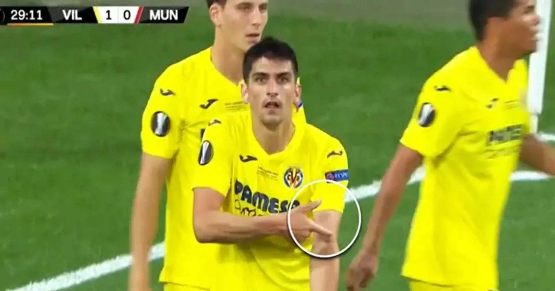 Revelado: La historia detrás de la 'extraña' celebración del jugador del Villarreal en la final de la Europa League