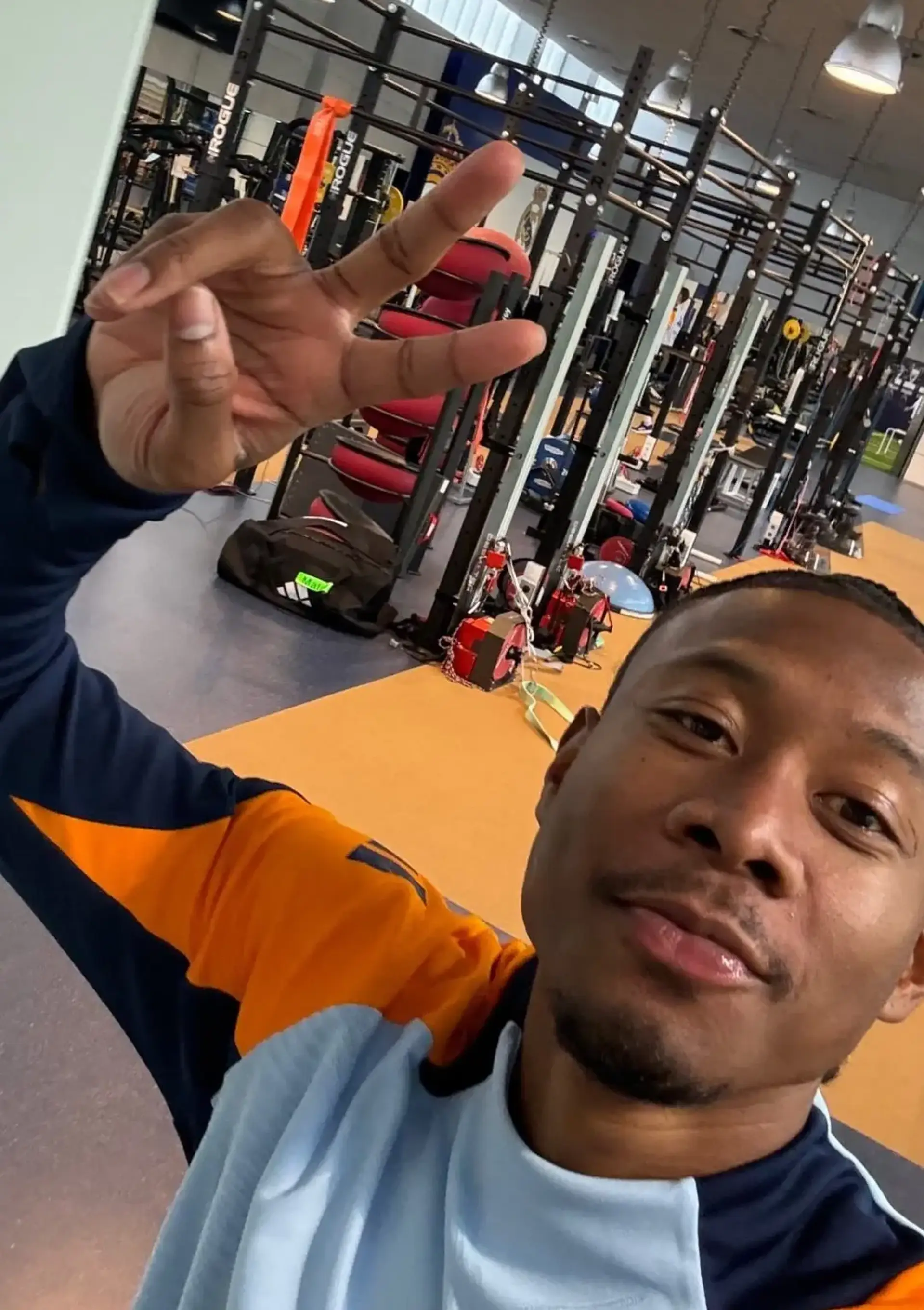 Two pictures reflect David Alaba's positive recovery from knee injury ...