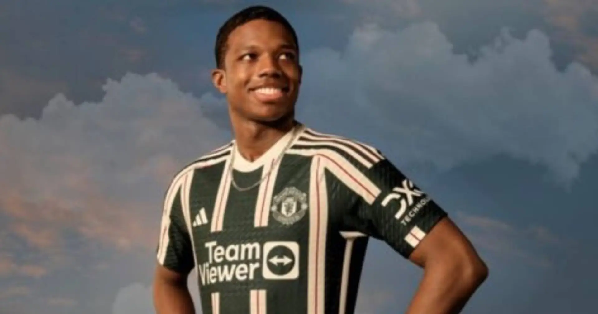 Tyrell Malacia pictured posing leaked Man United away shirt for 2023/24
