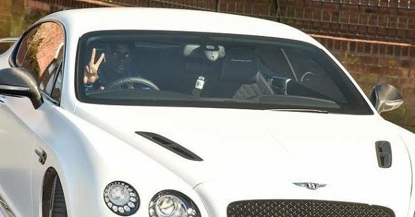 Why would I want 10 Ferraris, 20 diamond watches or 2 planes?' - Sadio Mane  wealth: house, car, current contract, sponsorship deals, net worth