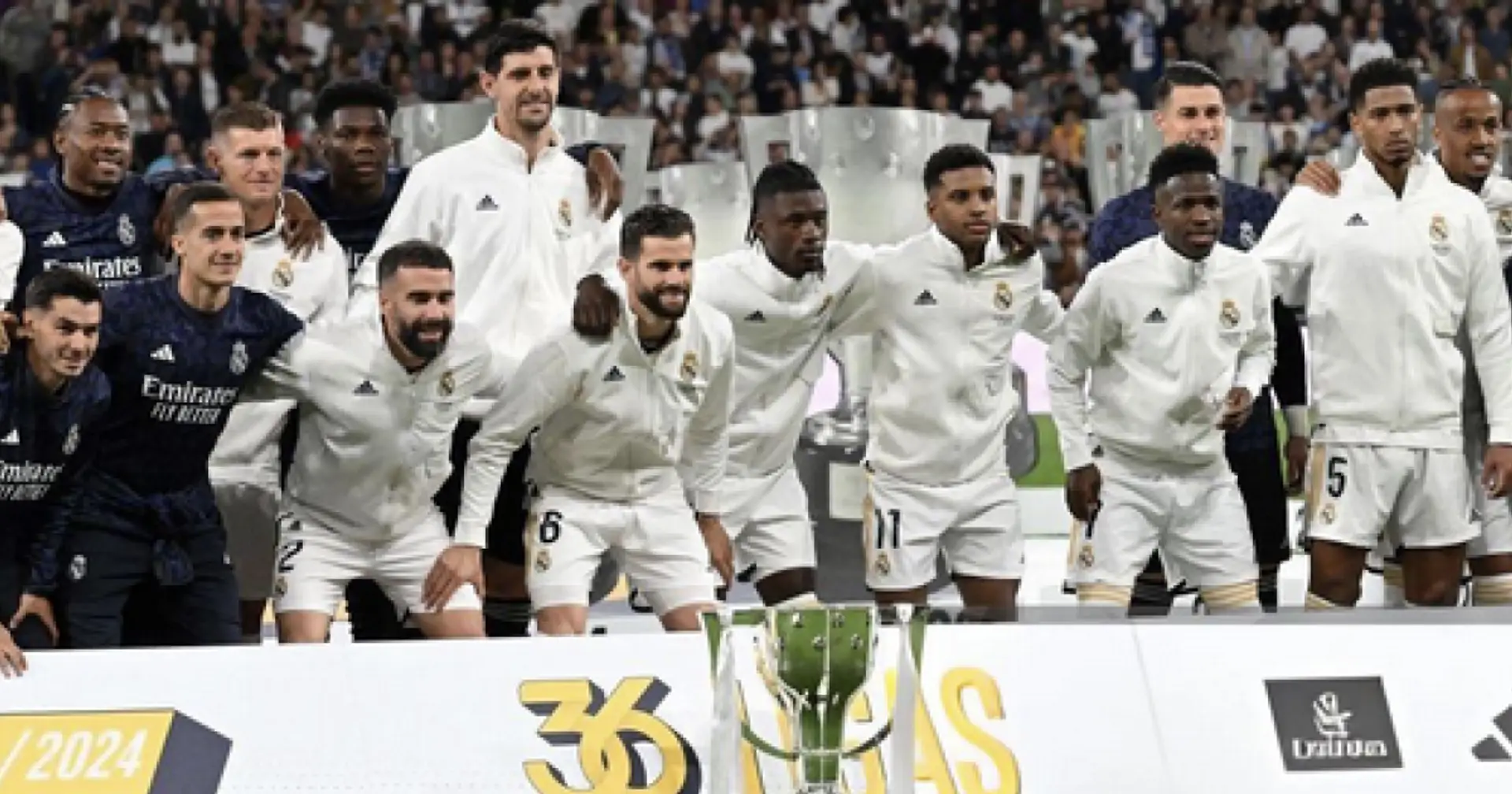 El Real Madrid presenta el trofeo de La Liga a sus aficionados en el Santiago Bernabéu: 3 fotos