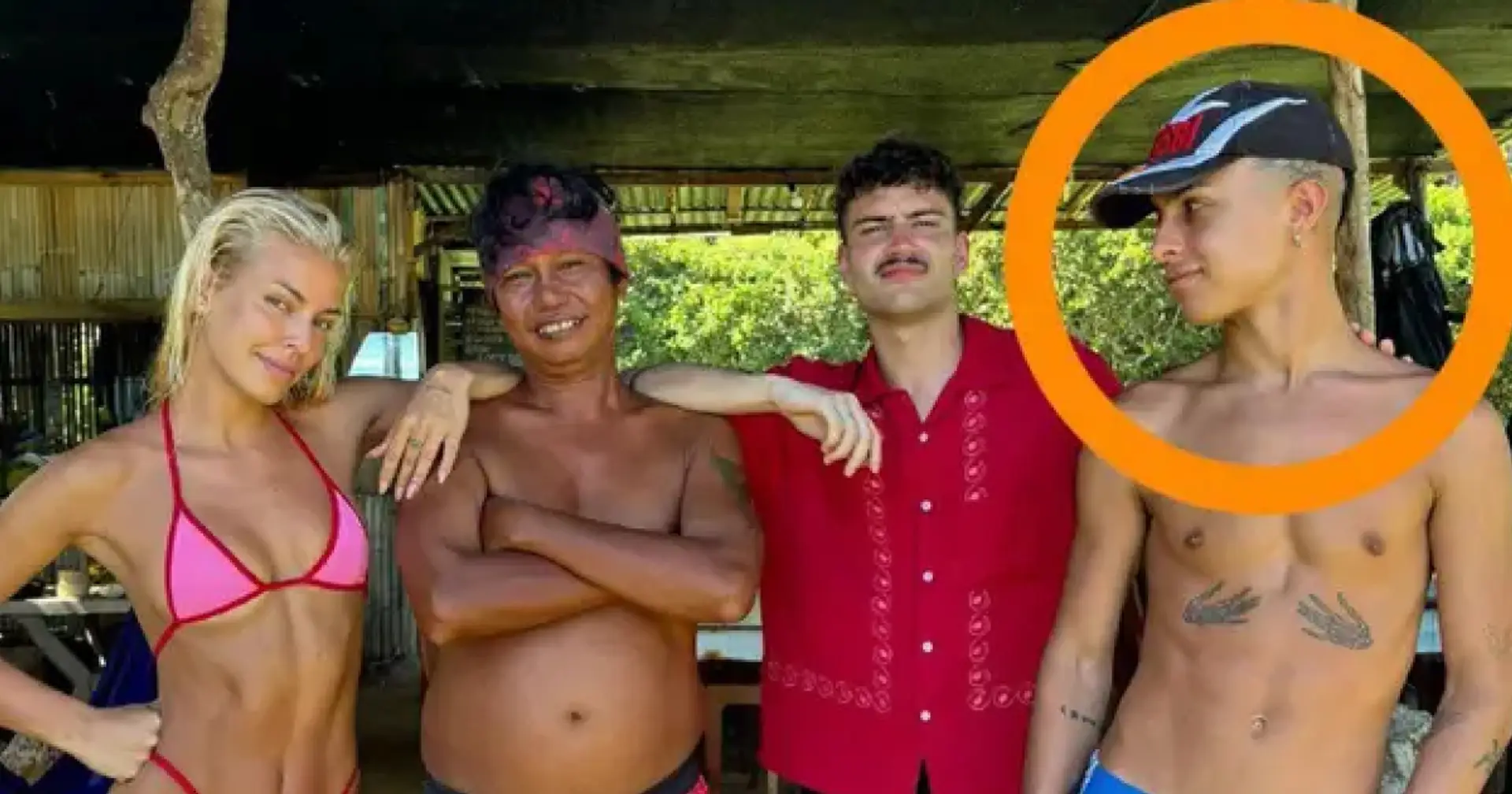 Wer ist das? Mysteriöser Mann neben Bartras Freundin auf pikanten Bali-Fotos gesichtet 