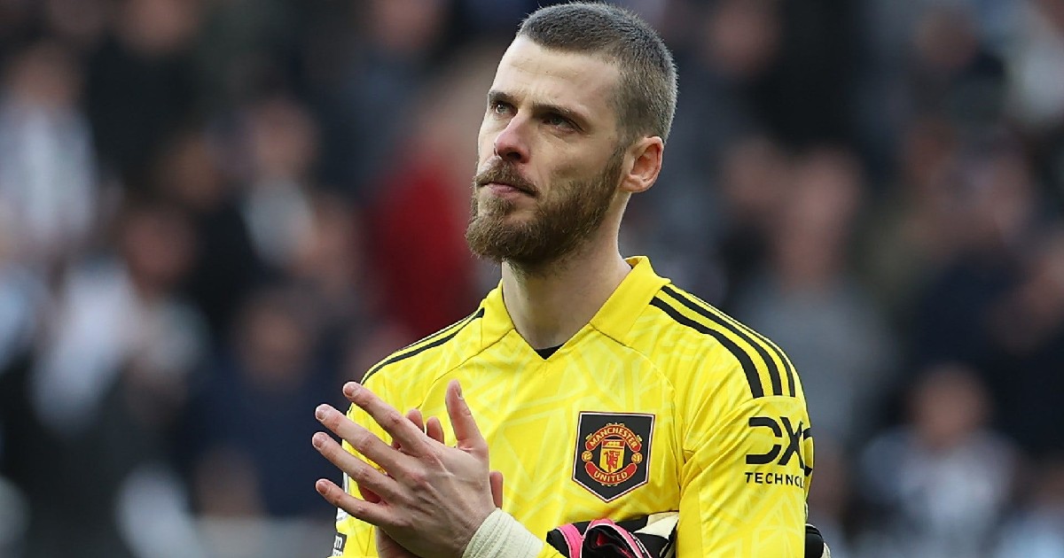 Man United negotiating new contract for De Gea on reduced wages: Romano