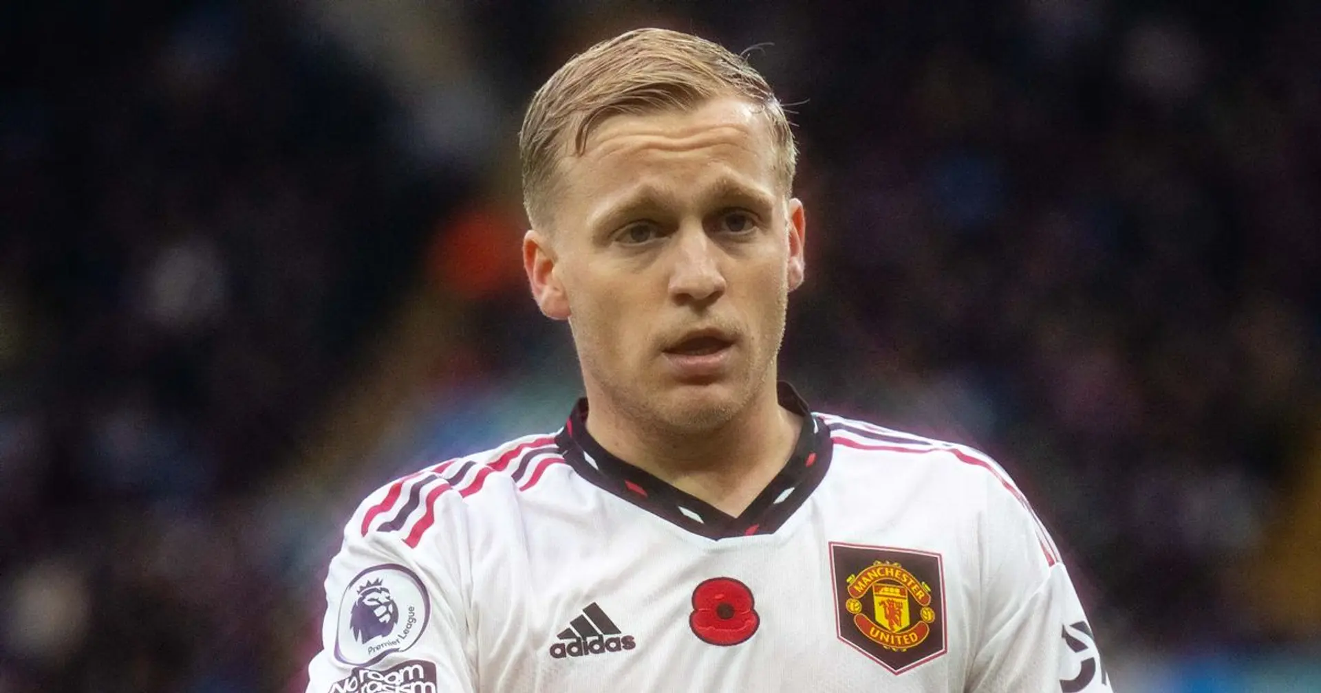 'He took about 5 years to play the ball out': BBC pundit slams Van de Beek after Aston Villa defeat