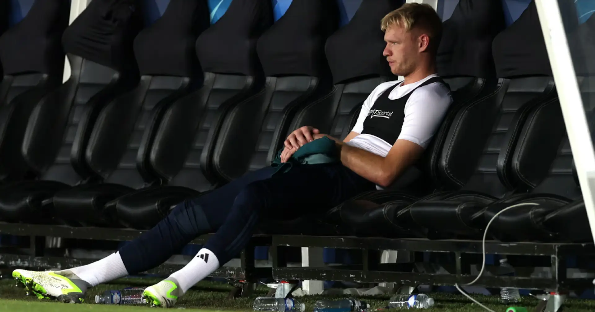 'He doesn't want to sit on the bench': Arsenal told to prepare for Aaron Ramsdale exit