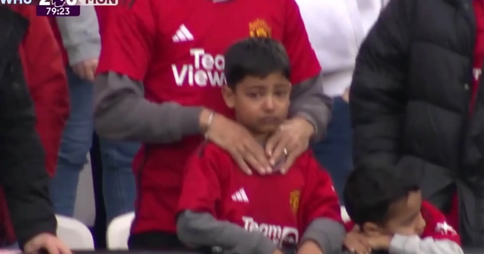 Filmé : Man United fait pleurer un enfant avant Noël