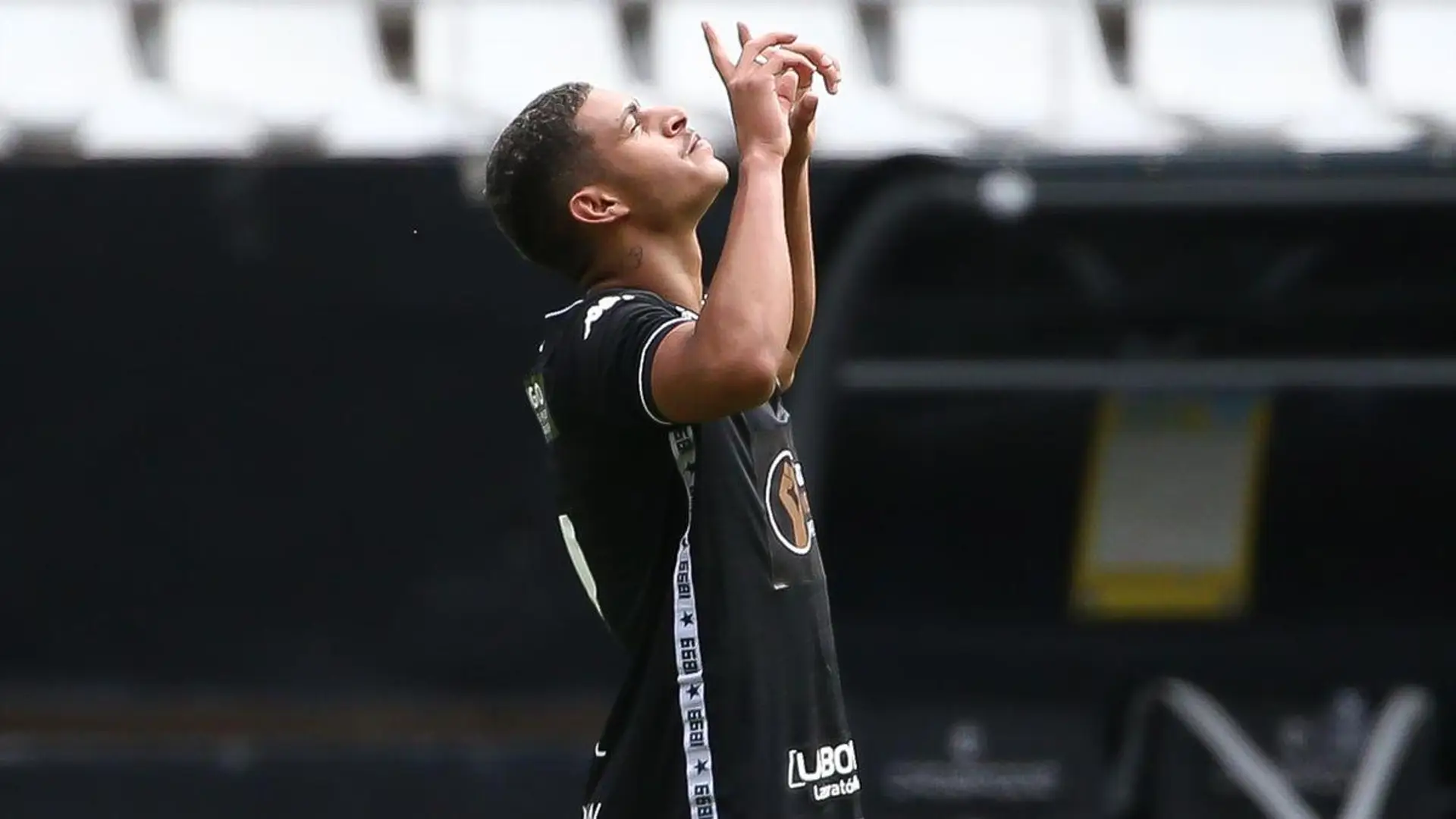 "Il va super vite, il est puissant", l'ancien joueur de Ligue 1 aujourd'hui à Botafogo, Salomon Kalou parle des points forts de Luis Henrique