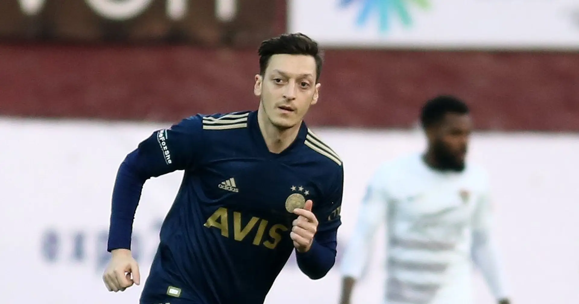 Mesut Ozil makes Fenerbahce debut, provides pre-assist to winning goal