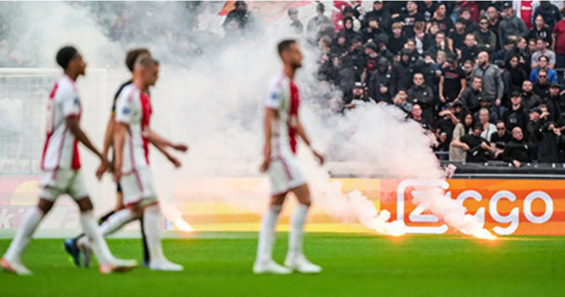 Ajax ganz unten: Fans zündeten den lokalen Klassiker  beim 0:3 mit Feuerwerkskörpern an - 14. Platz, entlassener Sportdirektor mit über 100-Millionen-Einkauf  