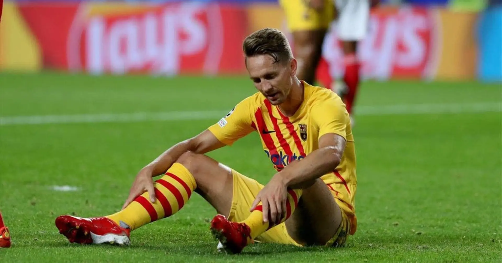 Fenerbahce interested in taking Luuk de Jong from Barca (reliability: 4 stars)