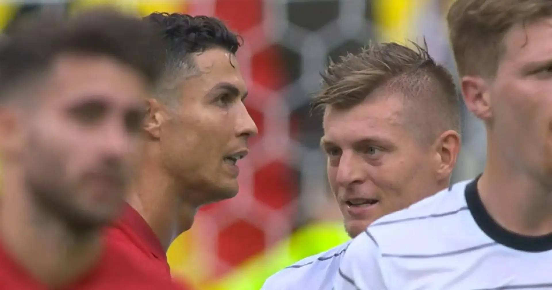 Rattraper le temps perdu: Toni Kroos et Ronaldo filmés en train de discuter après la victoire de l'Allemagne