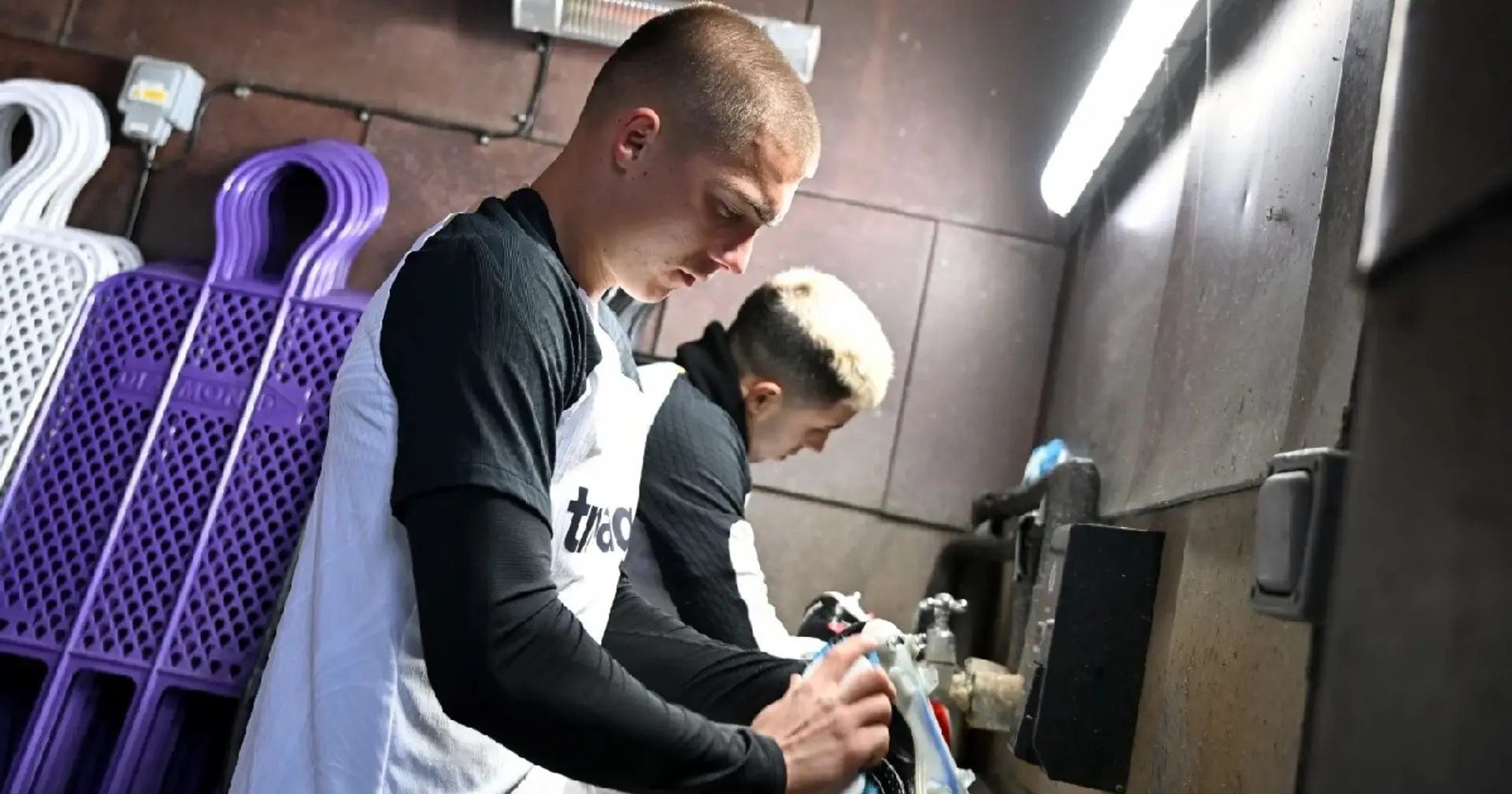 Youngster spotted scrubbing boots and 9 more training pictures as Blues prepare for FA Cup clash