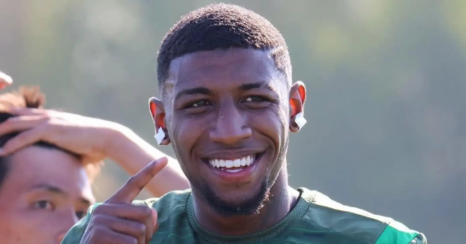 Barcelona might sell Emerson this summer, Betis looking for replacements