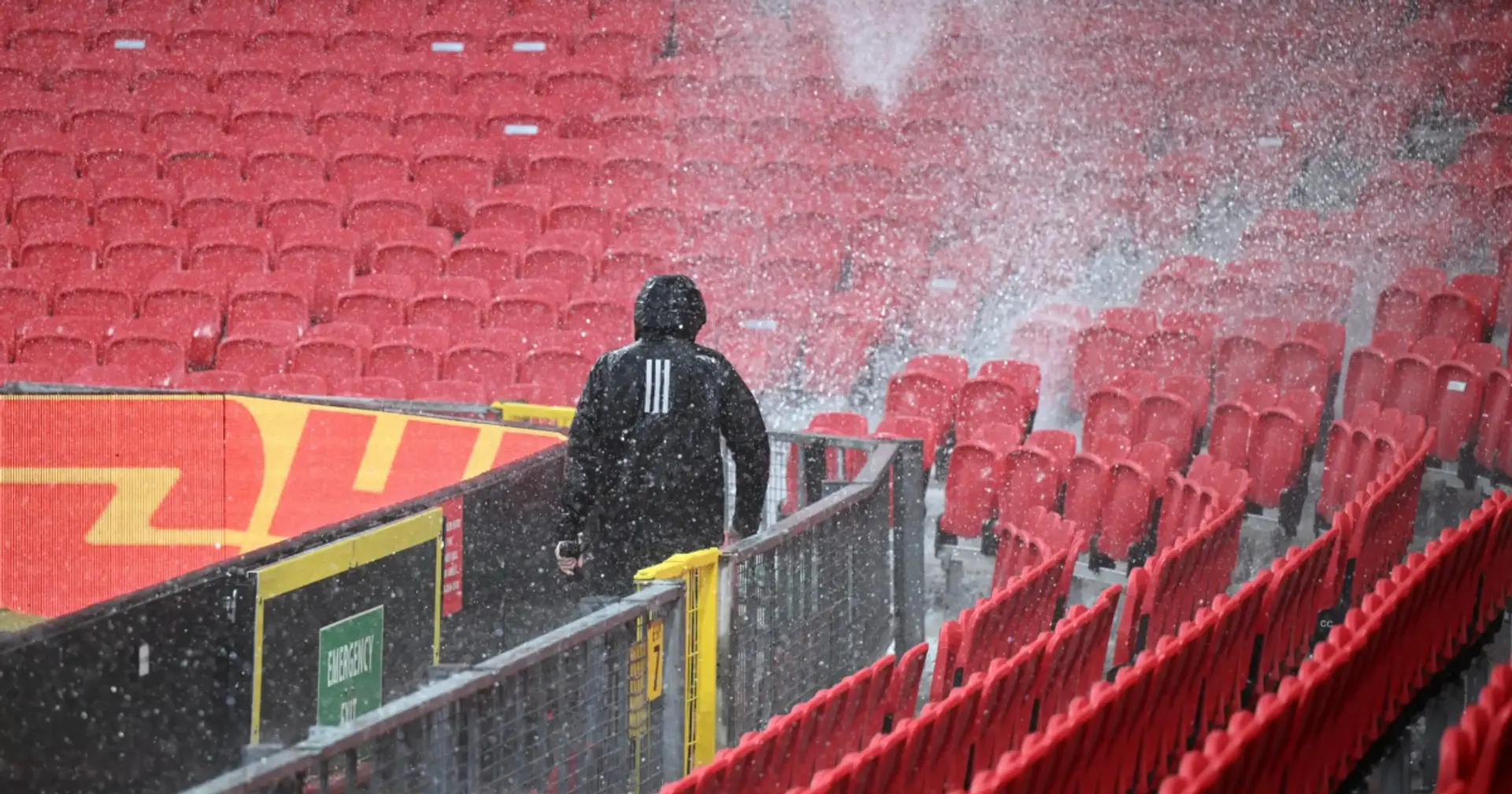 Man United postpone fixing Old Trafford leaking roof, reason named
