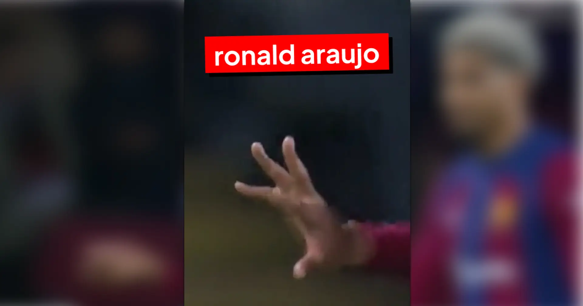 Explicado el gesto de la mano de Araujo tras la tarjeta roja ante el PSG