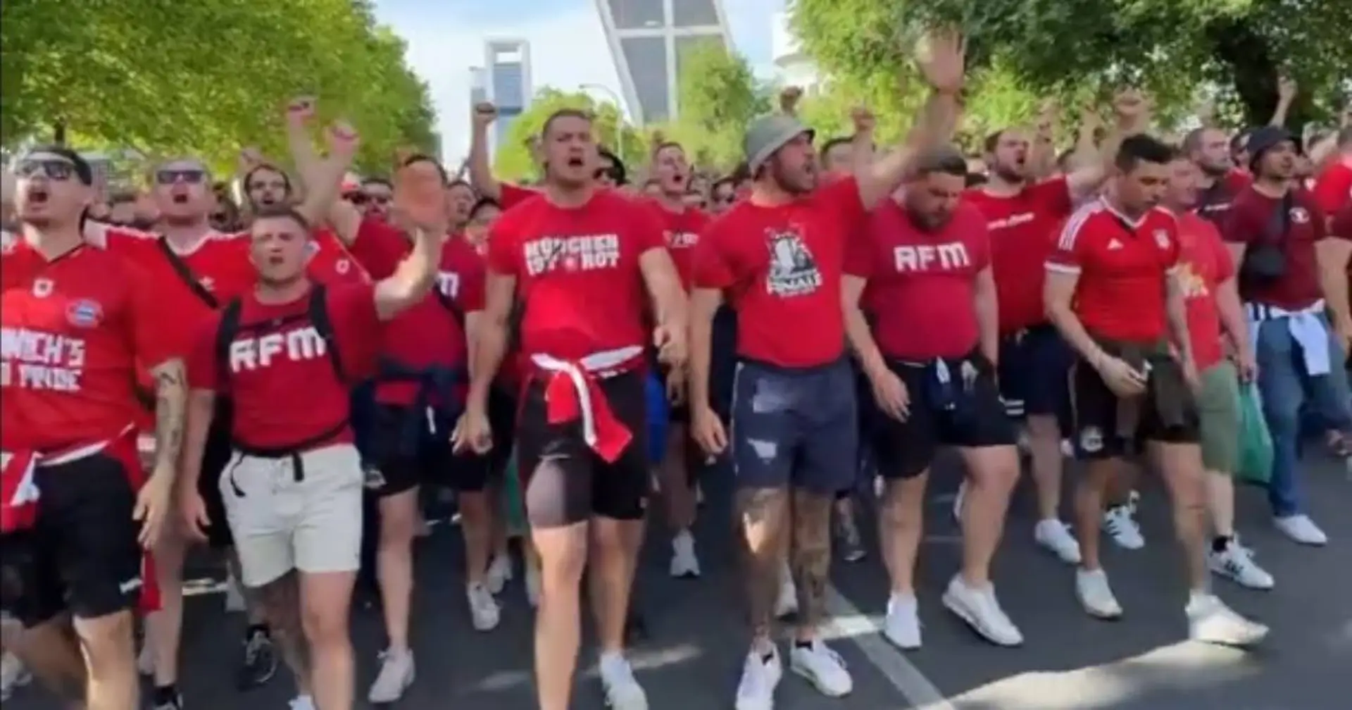 "Der Arjen hat's gemacht!": Bayern-Fans singen berühmtes Wembley-Lied auf dem Weg zum Bernabeu