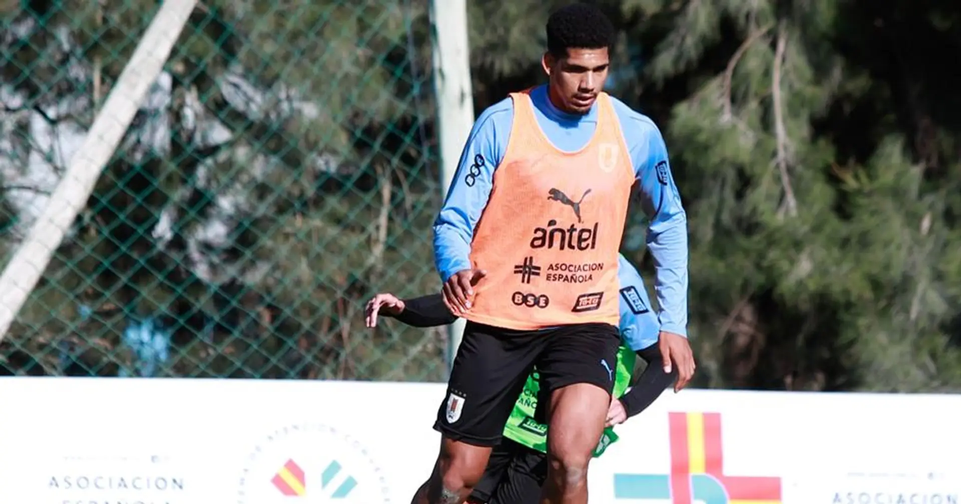 Ronald Araújo se perfila como titular con Uruguay en las Clasificatorias sudamericanas