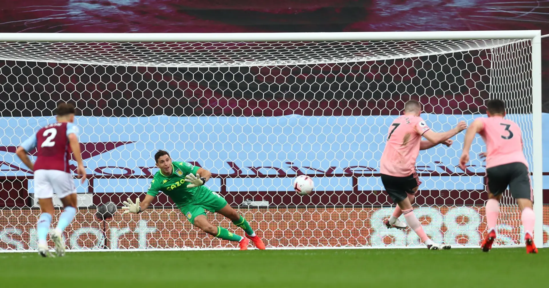 Emi Martinez saves penalty on his Villa debut, Arsenal fans go into overdrive