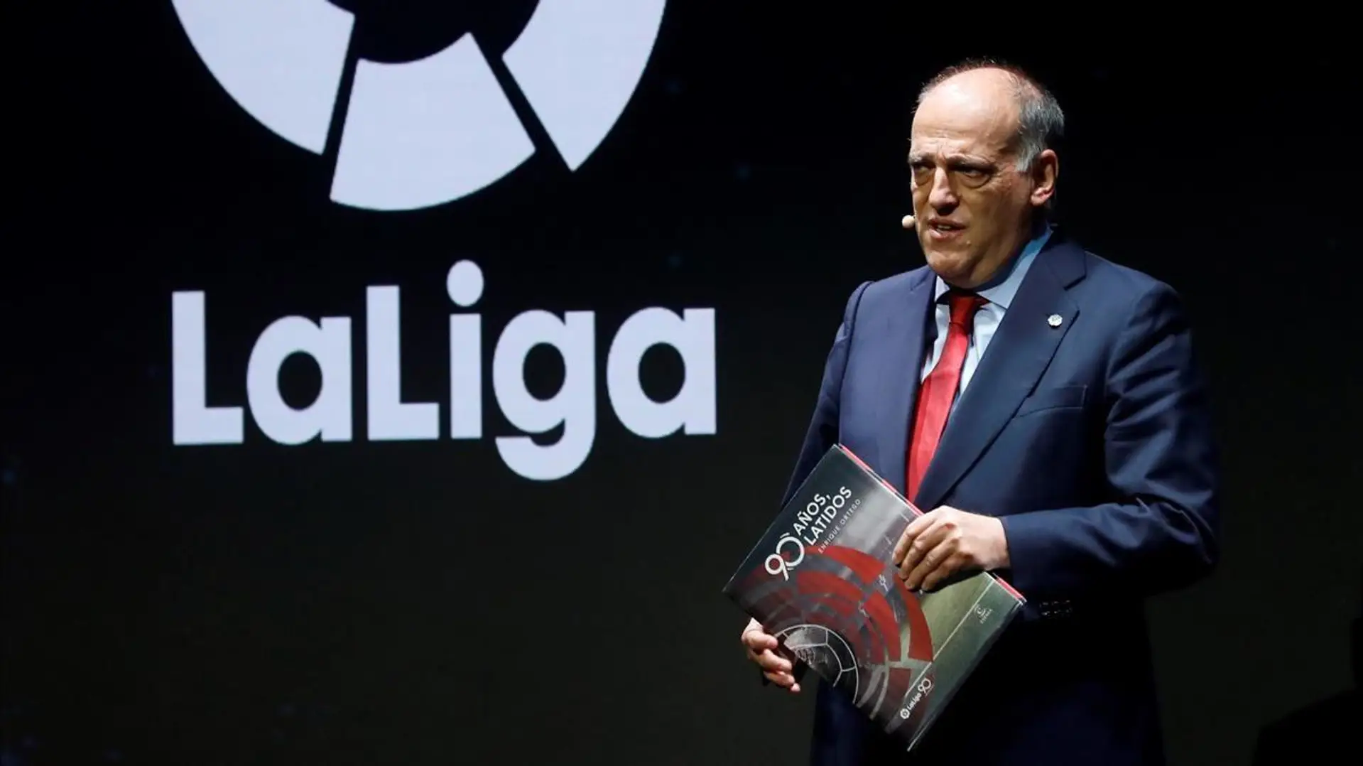 Tebas, président de la Liga,  souhaite reprendre la Liga le 12 juin malgré cinq tests positifs