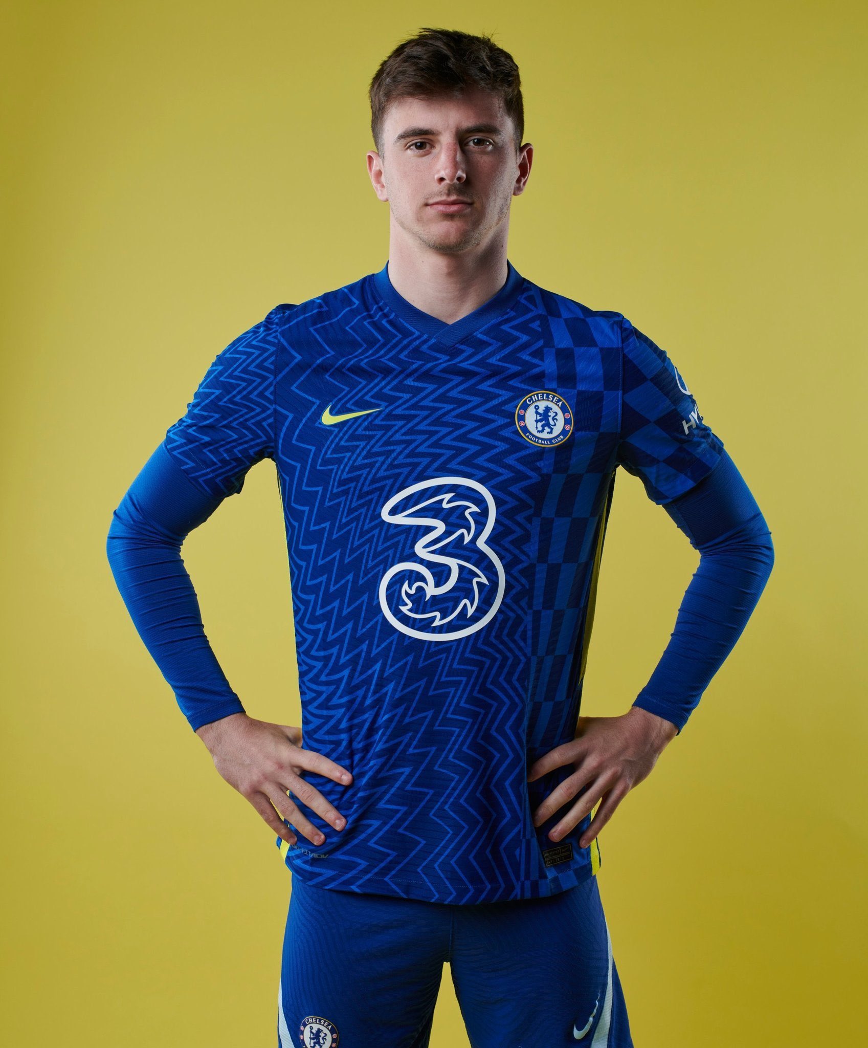 2021-22 Chelsea home kit pictures
