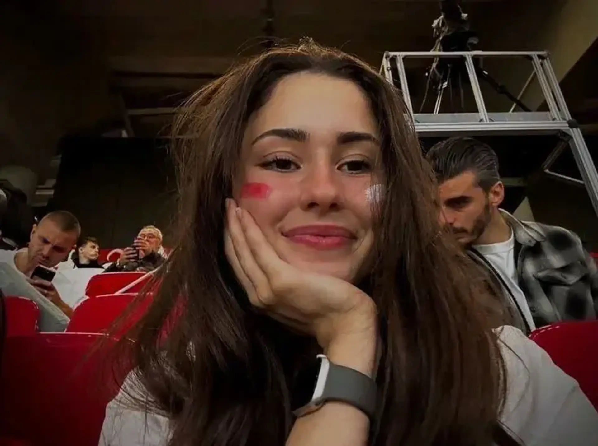Conoce a Duru Nayman, la hermosa novia de Arda Gler y jugadora de ...